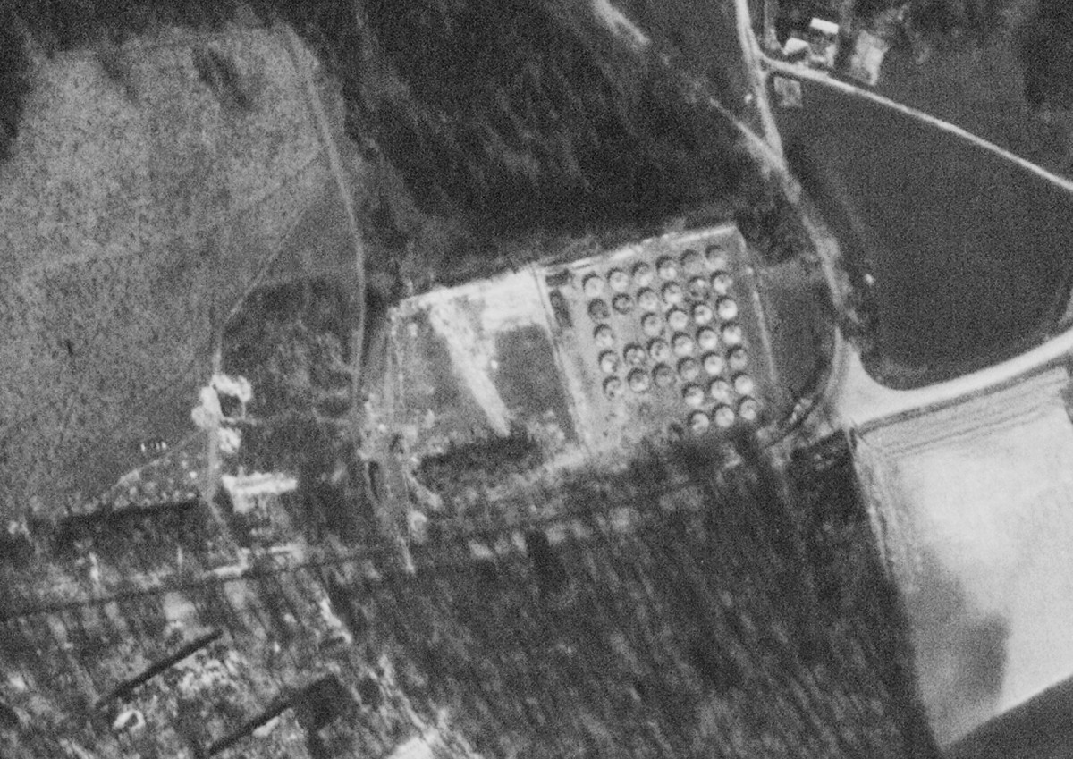 KZ-Außenlager Königstein, Lager an der Eselswiese / Luftbild vom 20.04.1945